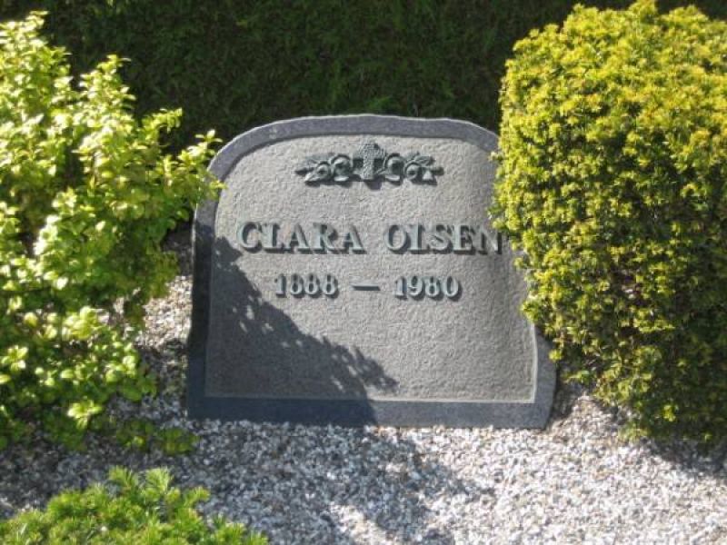 Clara Olsen.jpg
